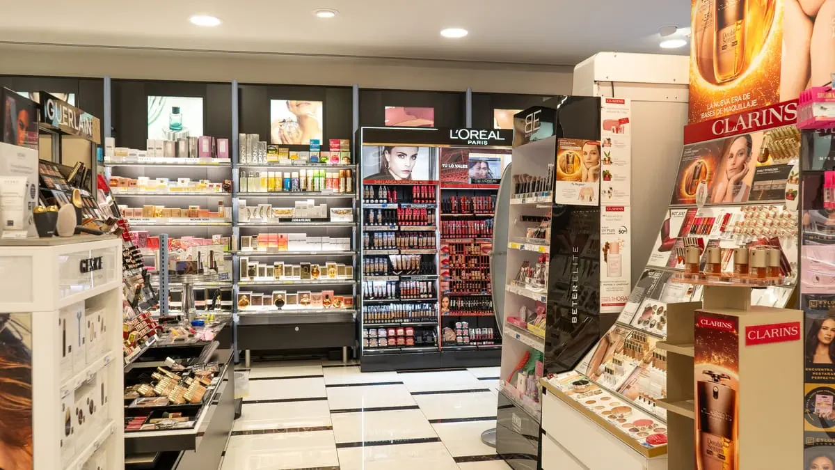 Centro de Estética y Perfumería - Foto_09