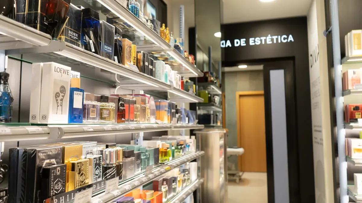 Centro de Estética y Perfumería - Foto_12